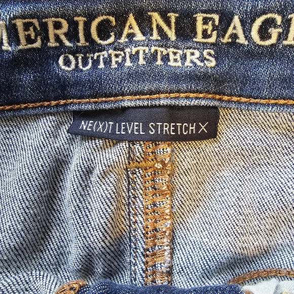 American Eagle Denim Skirt with Side Zippers Frayed Hem Size 6 - Picture 4 of 10